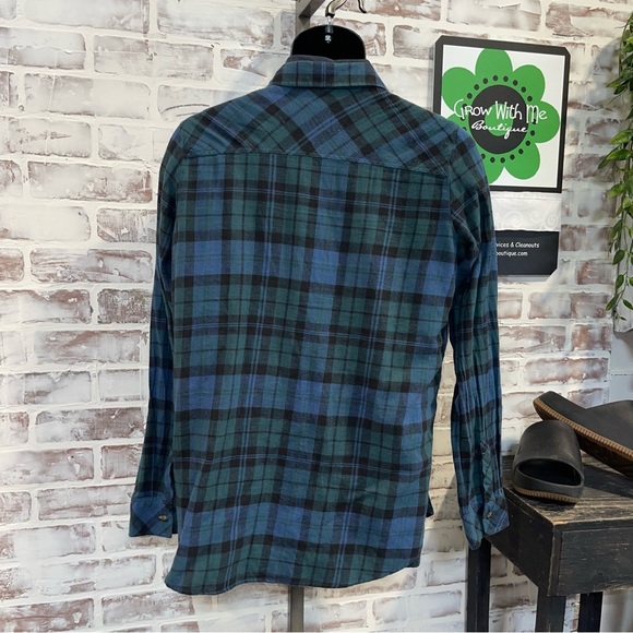 Volcom Green and Blue Plaid Button-Down Shirt - Picture 5 of 7
